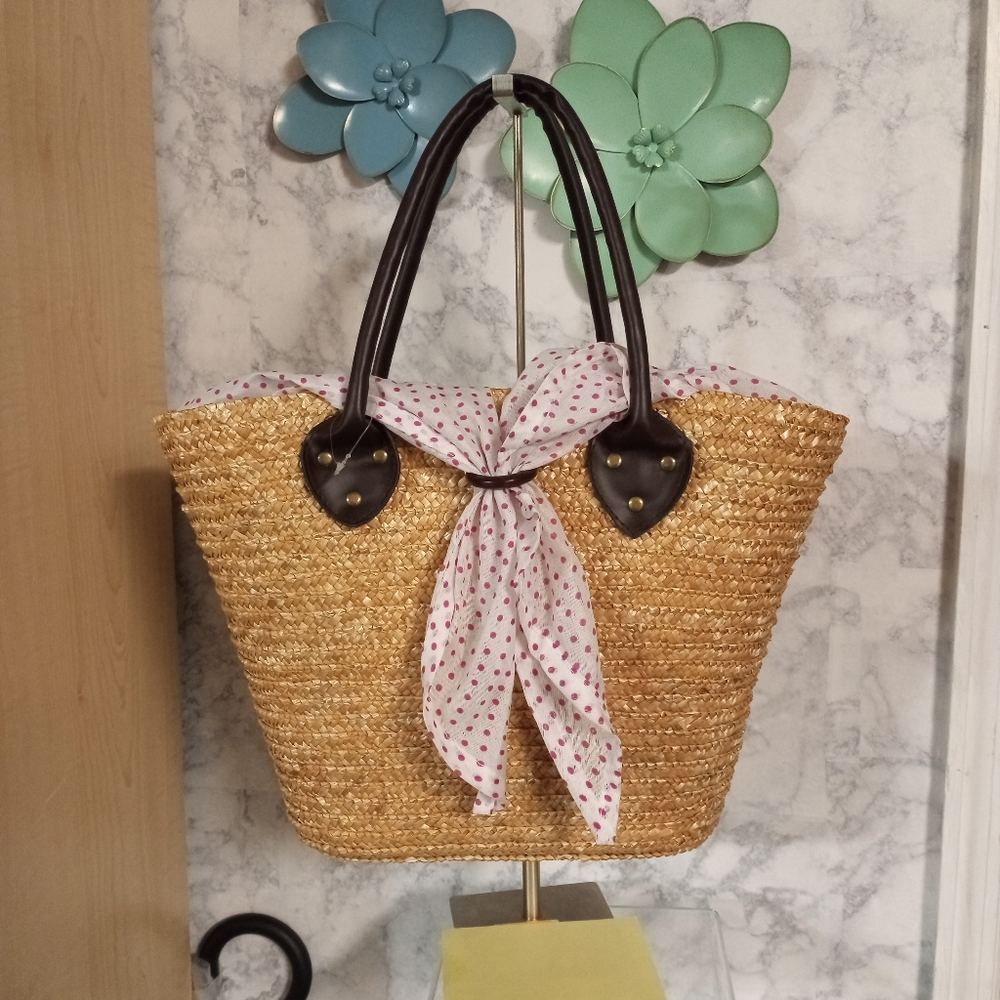 Totes - Picture 2 of 3